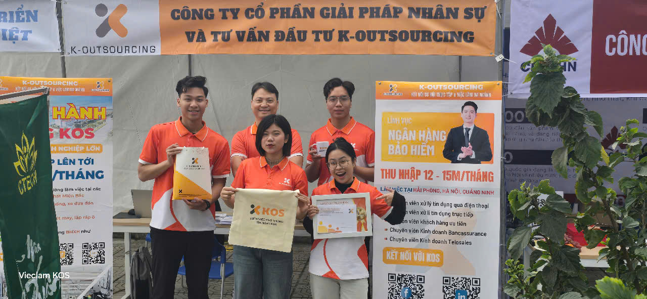 KOS Vinh Danh Sinh Viên Xuất Sắc & Nhận Chứng Nhận Đóng Góp Tại Lễ Hội Mùa Xuân 2025 – CTECH